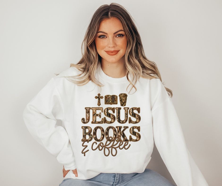 Read your Bible Gildan Crew Sweathshirt